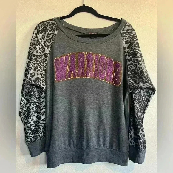 Woman’s GameDay NBA - Picture 1 of 2